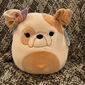 NWT Davitta the Bulldog Squishmallow